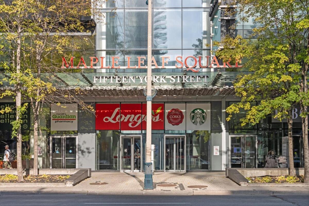 Rustic Dt 1 Bed & Sofabed Apartment Toronto