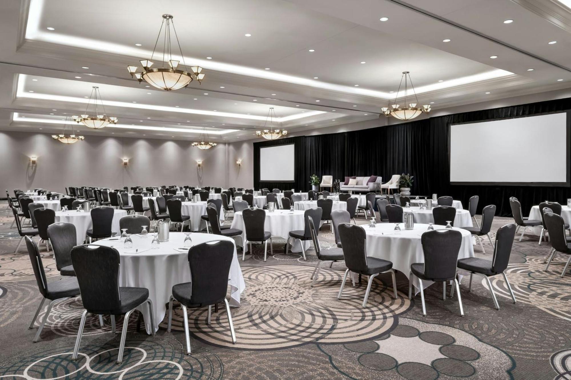 Sheraton Airport & Conference Centre Hotel