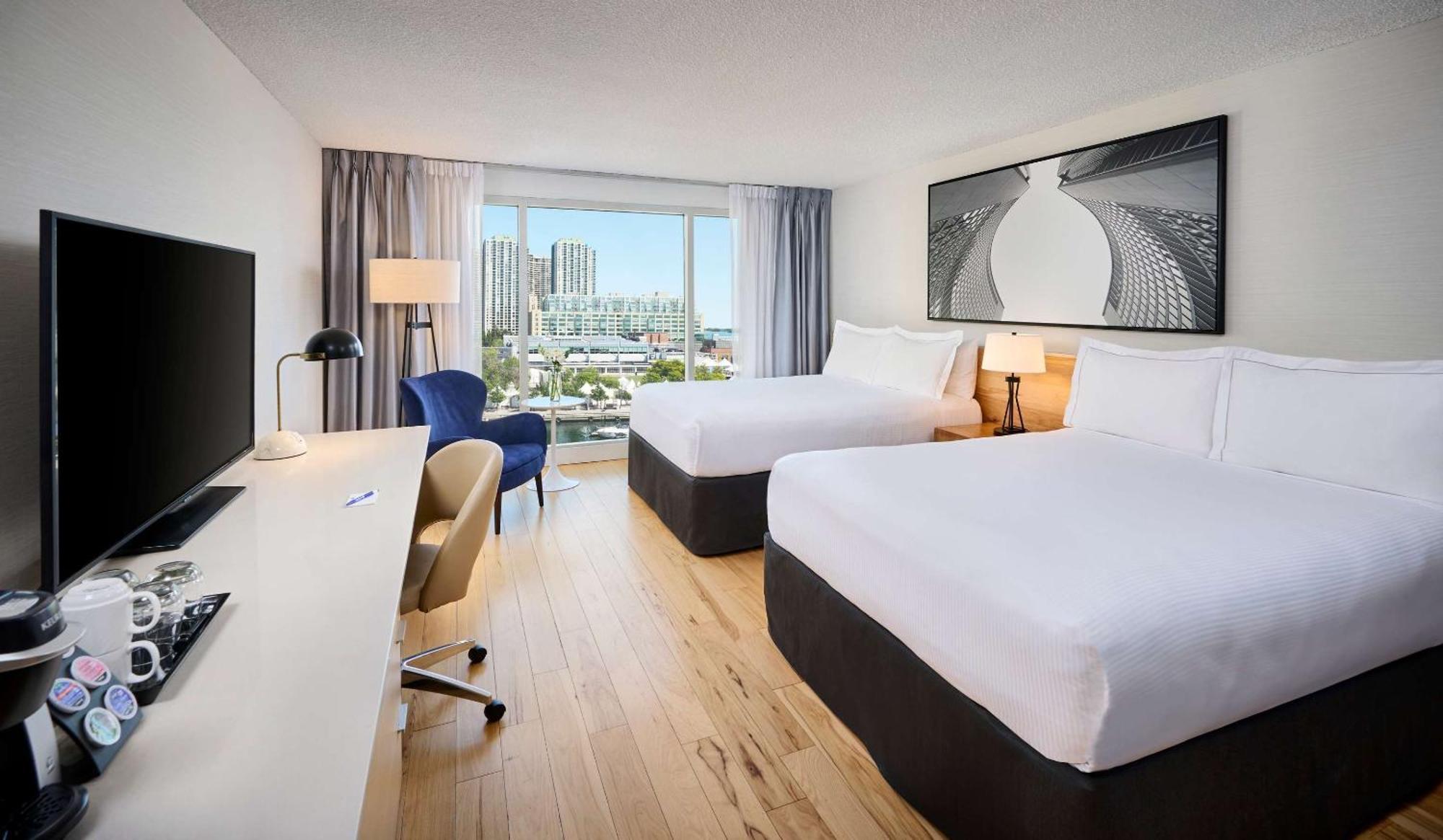 Radisson Blu Downtown 4*