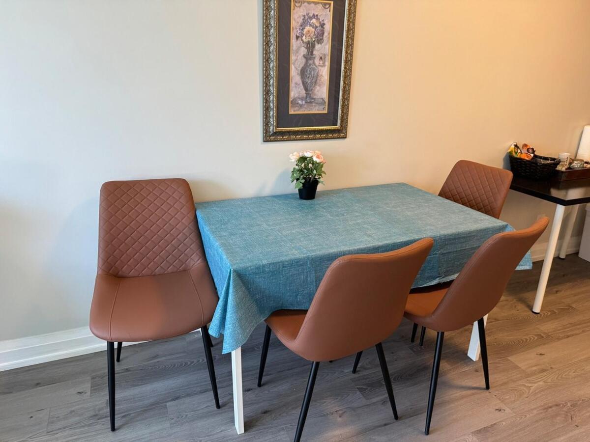 Apartment At Yonge-sheppard Station, North York Toronto