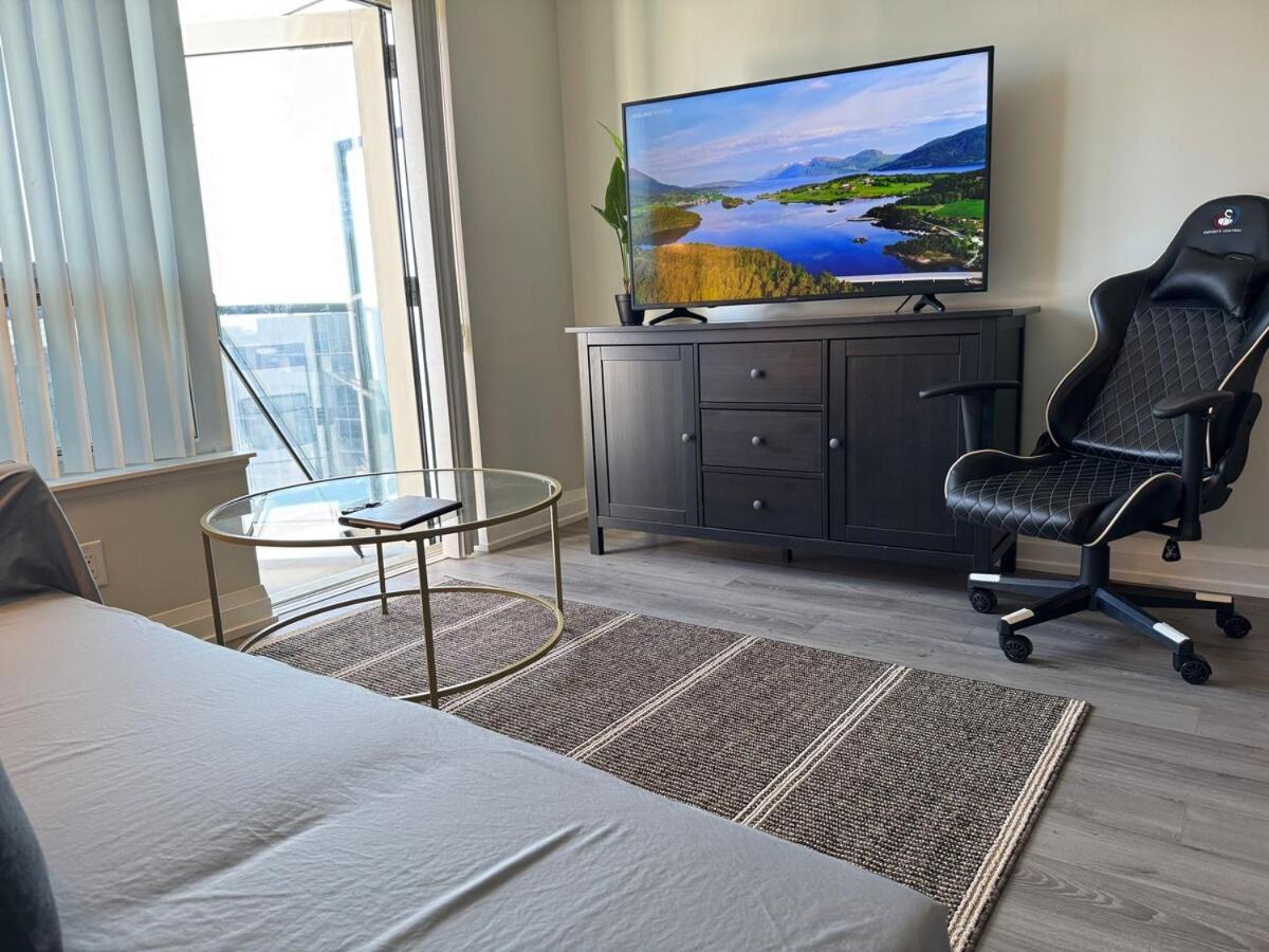 Apartment At Yonge-sheppard Station, North York