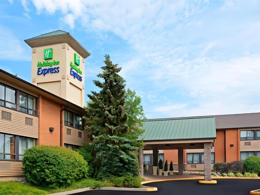 Express East - Scarborough By Ihg Toronto