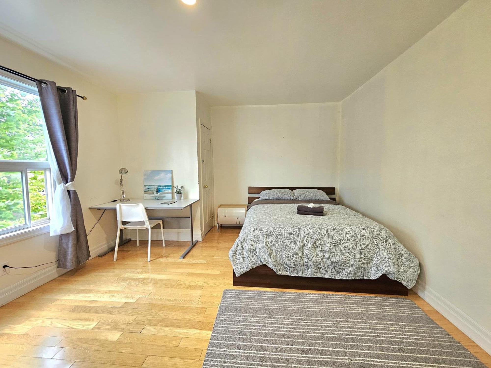 Downtown - Trinity Bellwood Park Apartment *