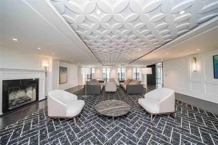 Luxury In Downtown