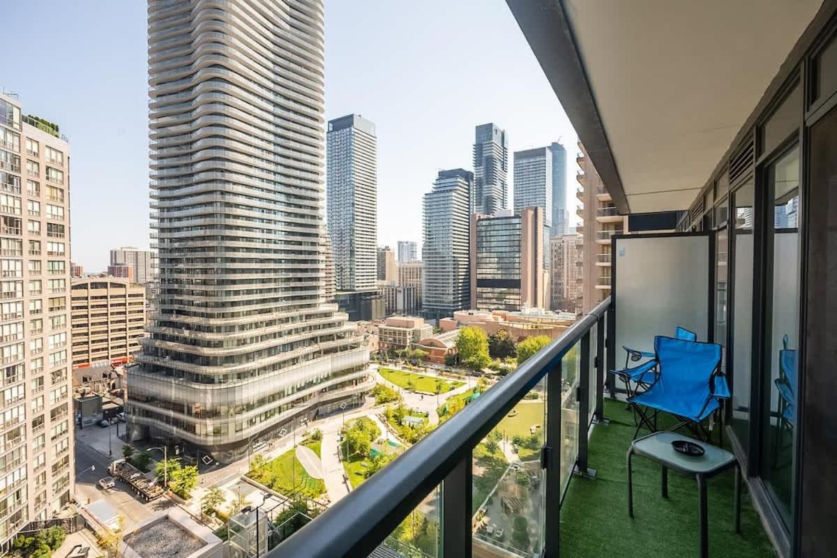 Luxury In Downtown Holiday home