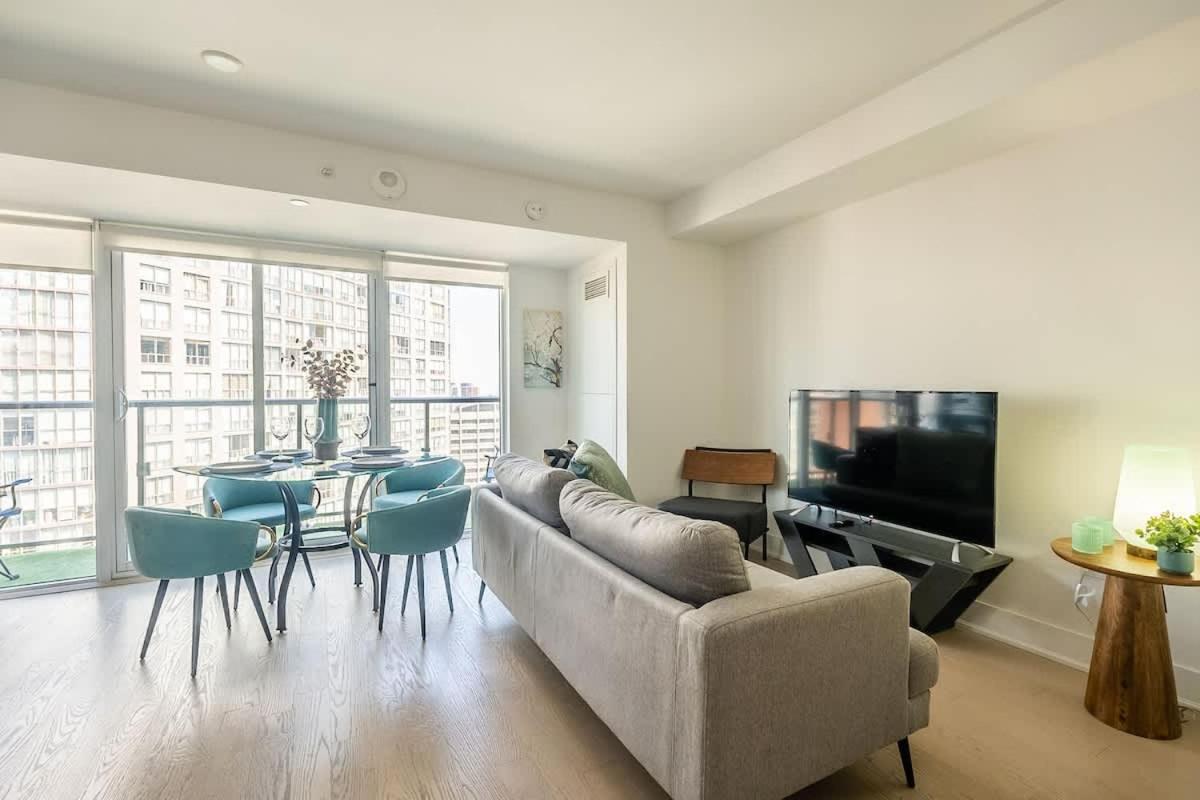 Luxury In Downtown * Toronto