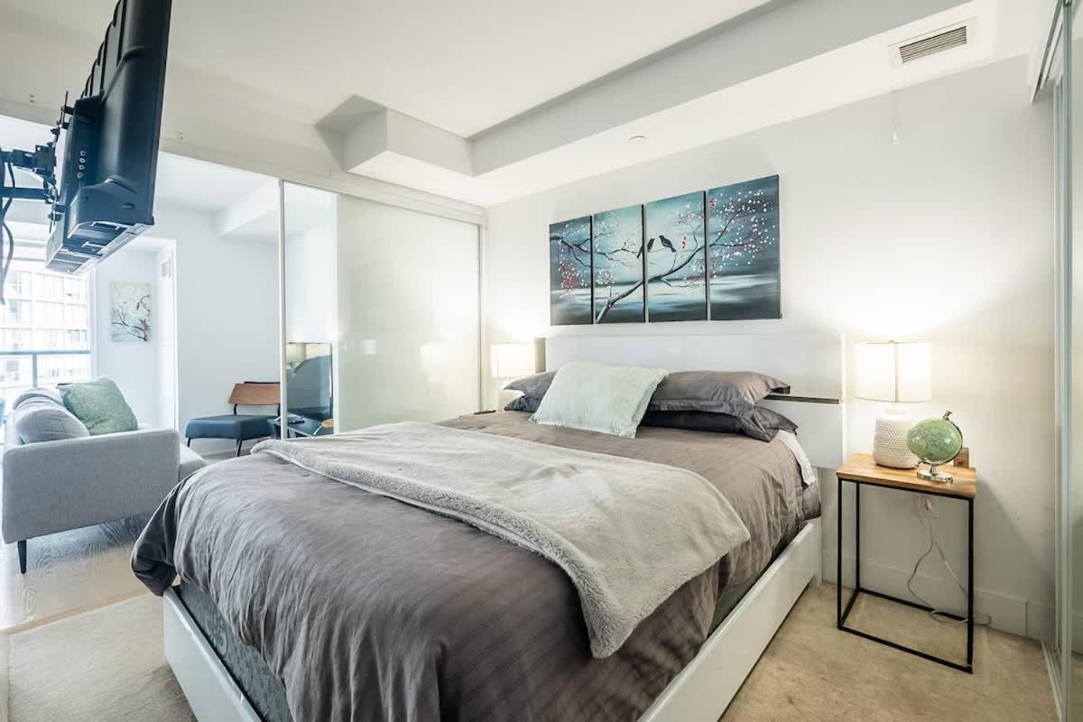 Luxury In Downtown * Toronto