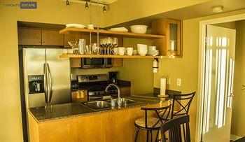 Escape - Mariner Terrace 3* Toronto