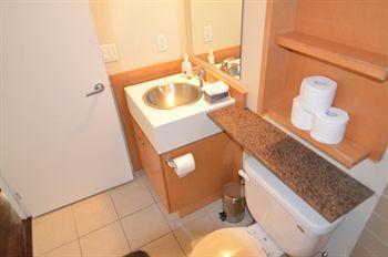 Escape - Mariner Terrace Hotel 3*