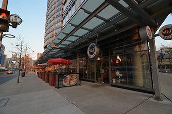 Hotel Escape - Mariner Terrace Toronto