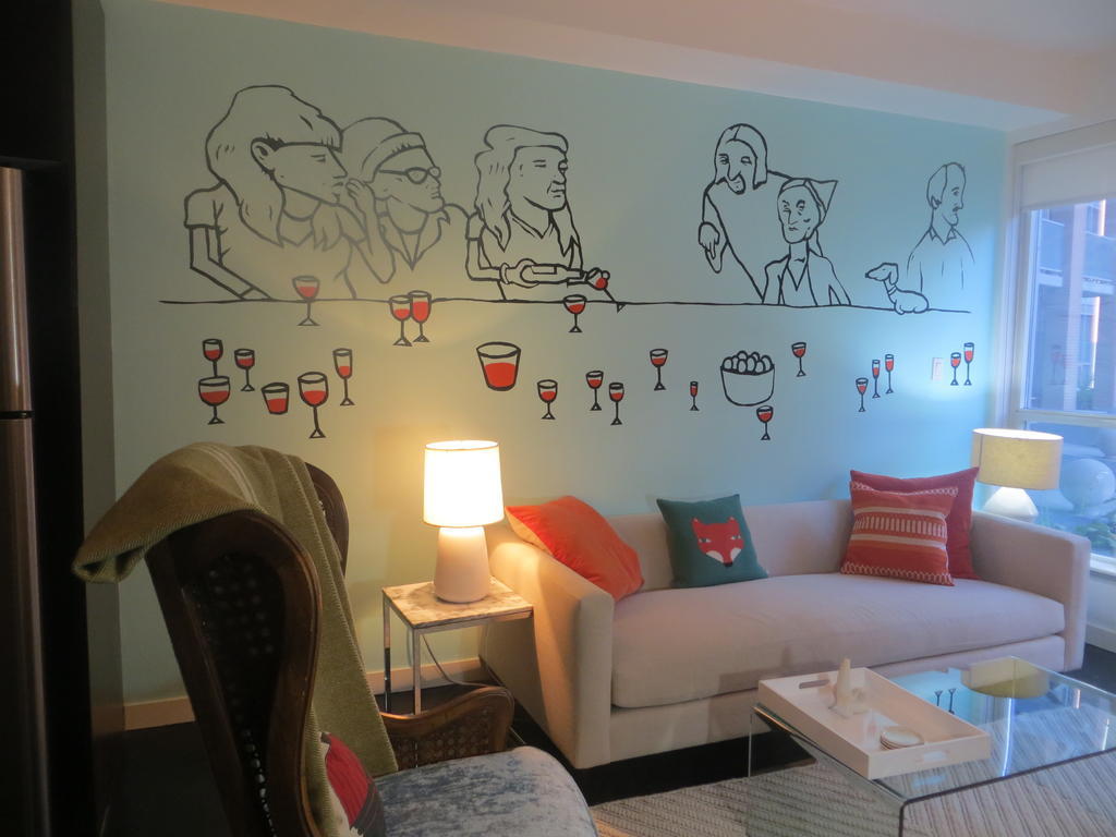 Super Awesome King West Furnished *