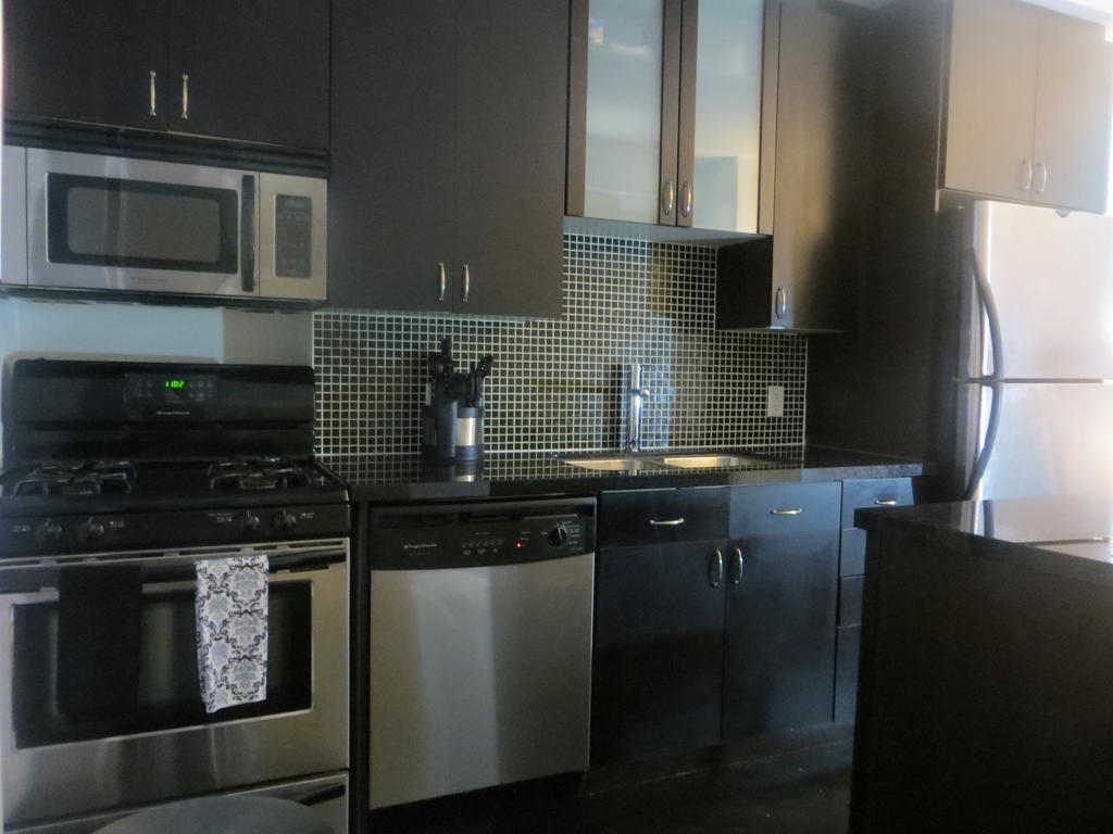 Super Awesome King West Furnished * Toronto