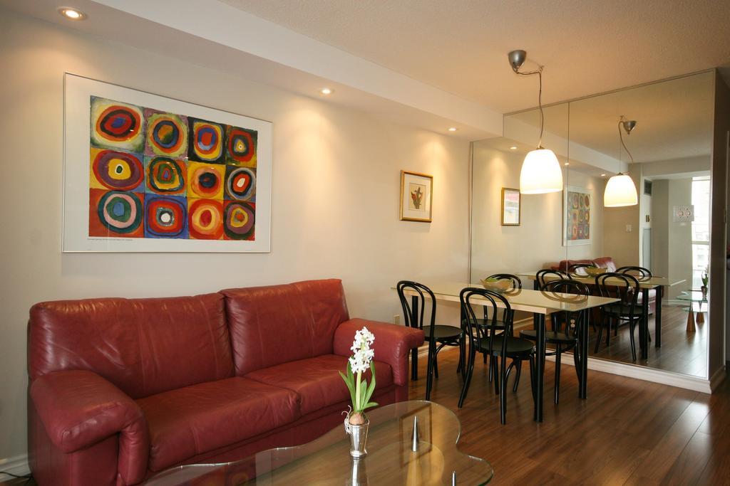 Apartment Yorkville Residence *