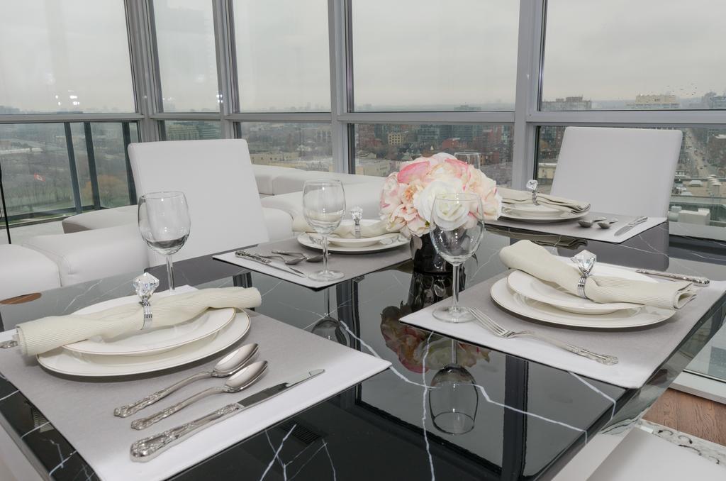 Grand Royal Condos - Apartment *