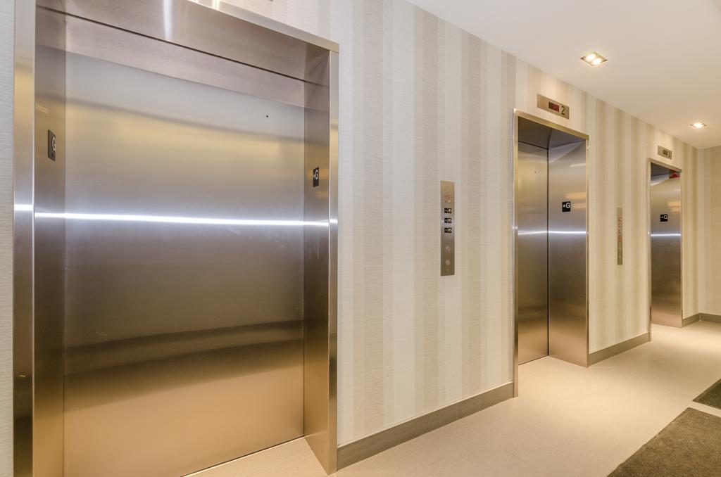 Apartment Grand Royal Condos - *