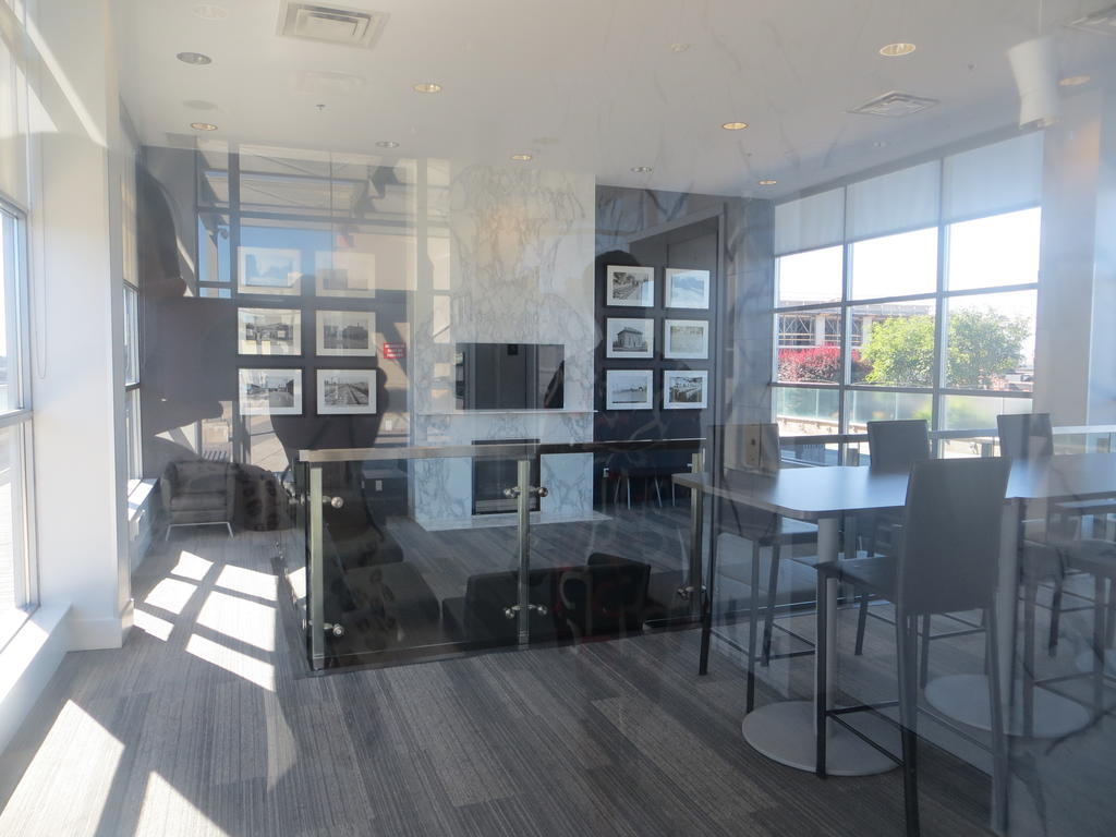Super Awesome King West Furnished Toronto