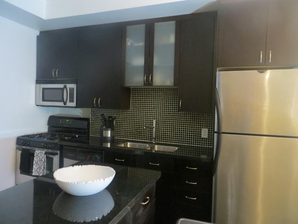 Super Awesome King West Furnished