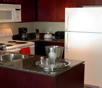 Apartment Skydome Furnished Residences