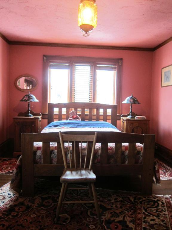 Inverness High Park Bed & Breakfast *
