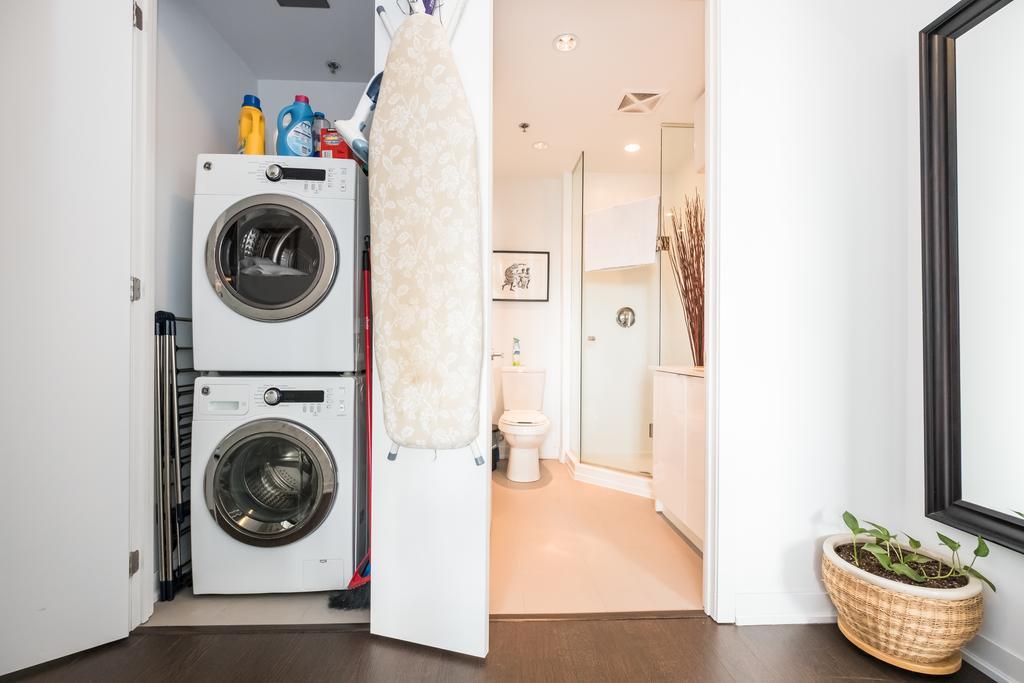 Apartment Luxury Leslieville - 2 Bedroom 2 Bath Toronto