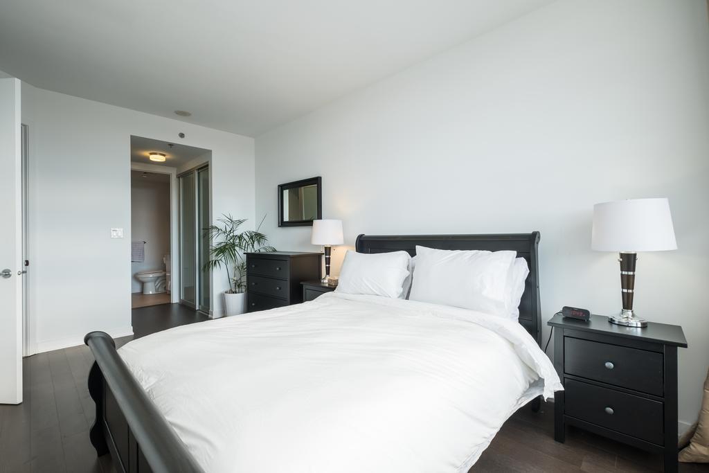 Apartment Luxury Leslieville - 2 Bedroom 2 Bath Toronto