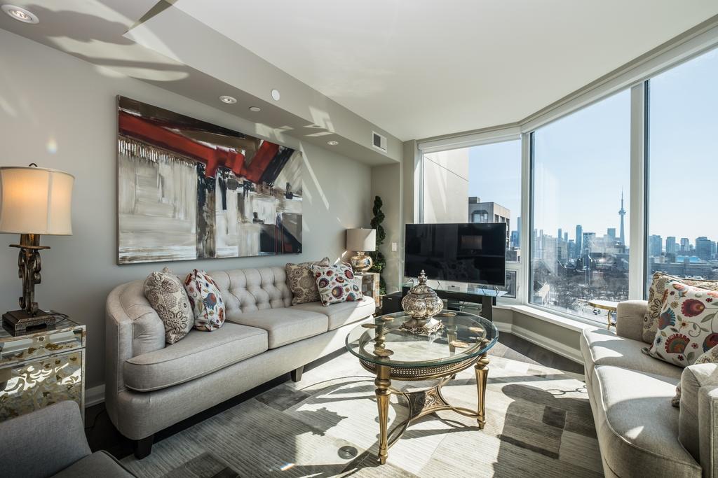 Premium 2bdrm In Yorkville Apartment Toronto