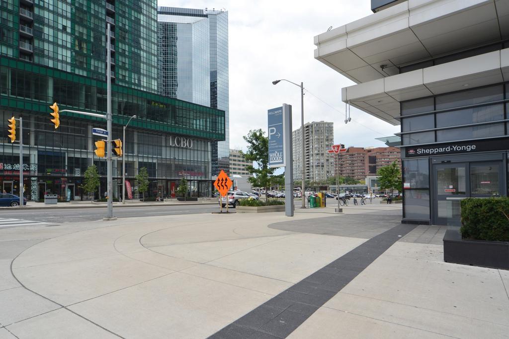 Royal Stays Furnished - Yonge/sheppard Apartment Toronto