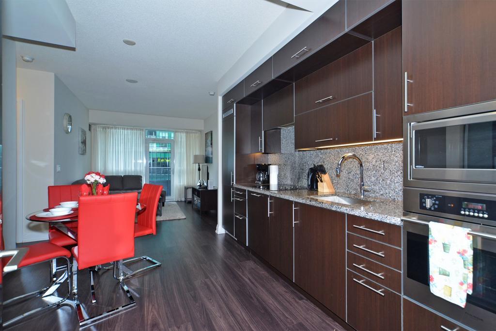 Royal Stays Furnished - Yonge/sheppard Toronto