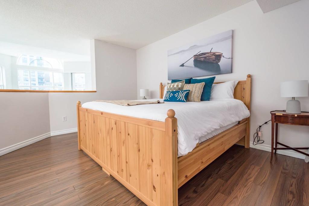 Luxurious Penthouse Duplex - Downtown Central