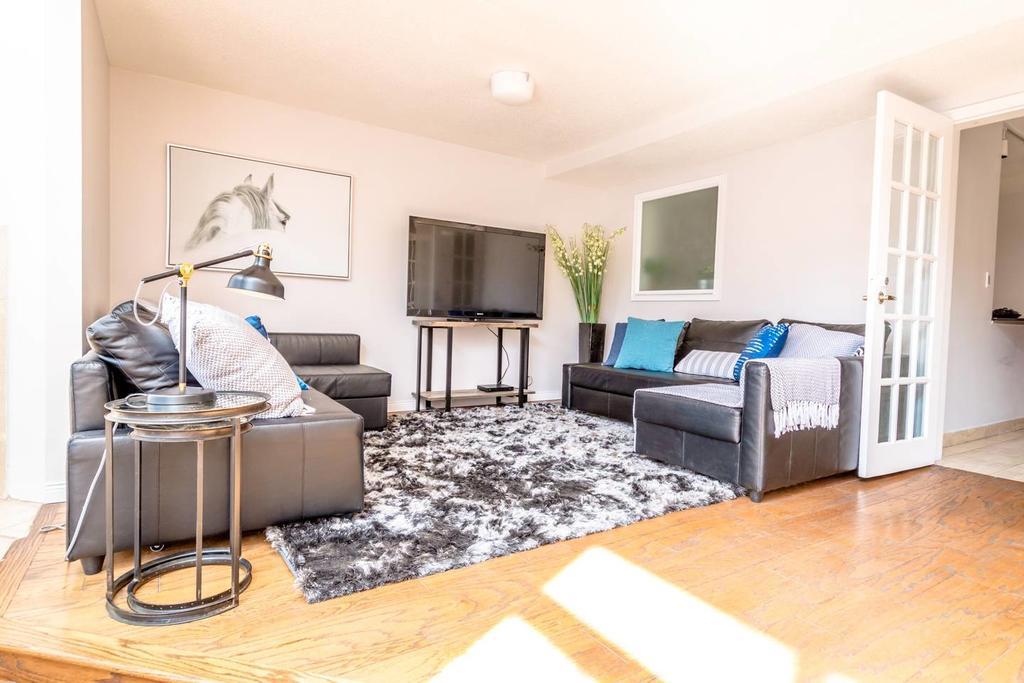 Luxurious Penthouse Duplex - Downtown Central