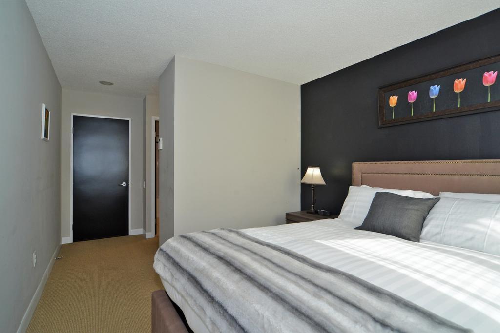 Royal Stays Furnished - Yonge/sheppard Apartment *