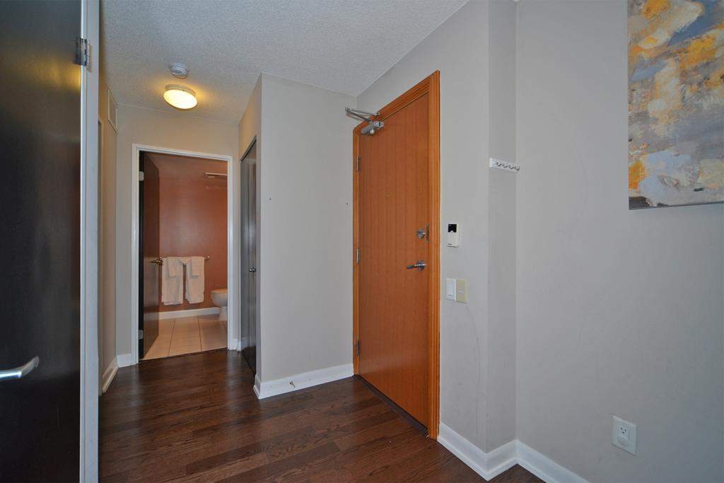 Royal Stays Furnished - Yonge/sheppard Apartment Toronto