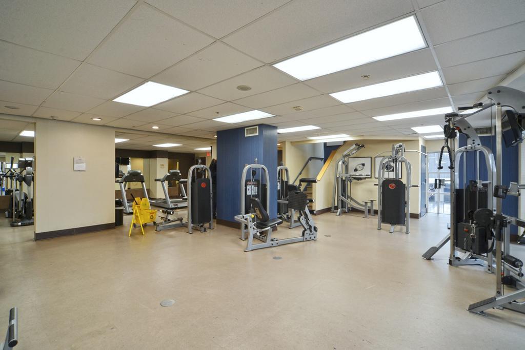 Royal Stays Furnished - Yonge/sheppard *