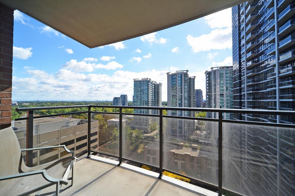 Royal Stays Furnished - Yonge/sheppard Apartment