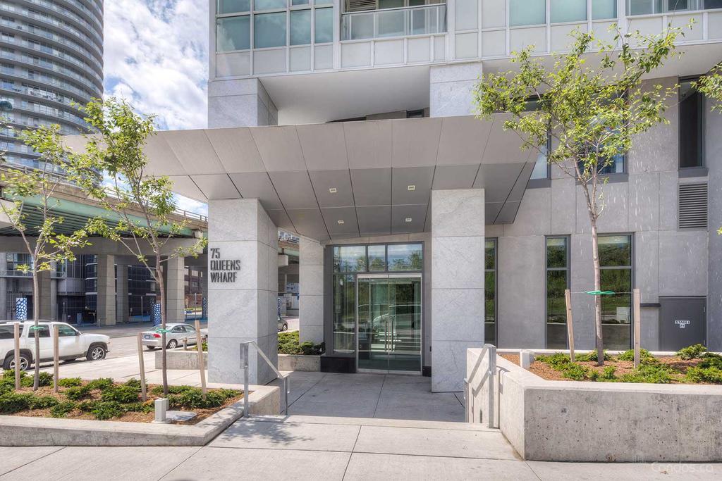 Gorgeous 2 Storey Townhouse Apartment Toronto