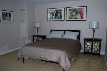 Hotel Luxury Downtown Water Front