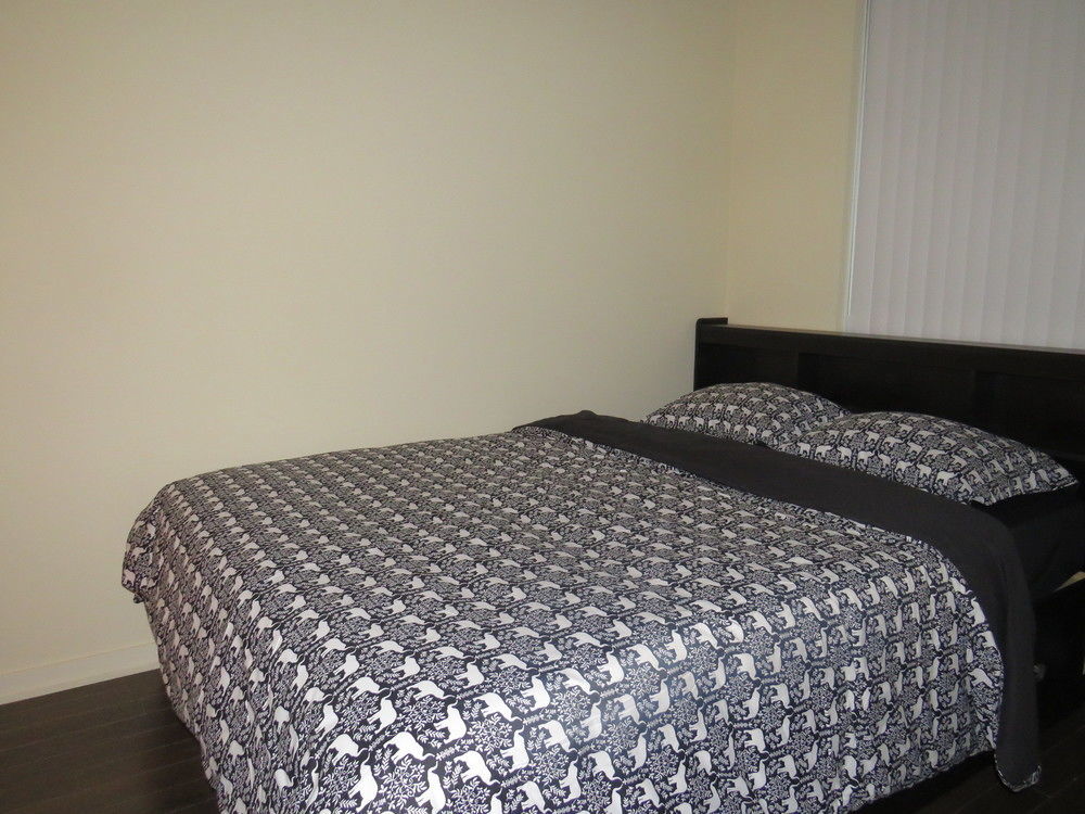 Queen West Suites * Toronto