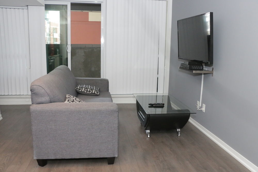 Queen West Suites *
