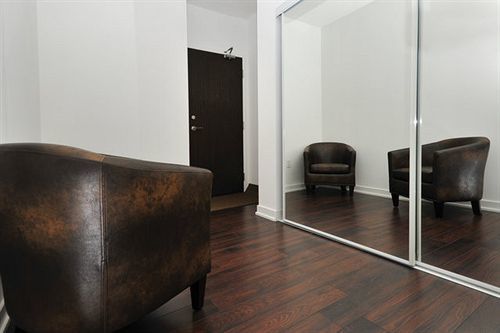 Hotel Hydewest - Dan Leckie Way 4*