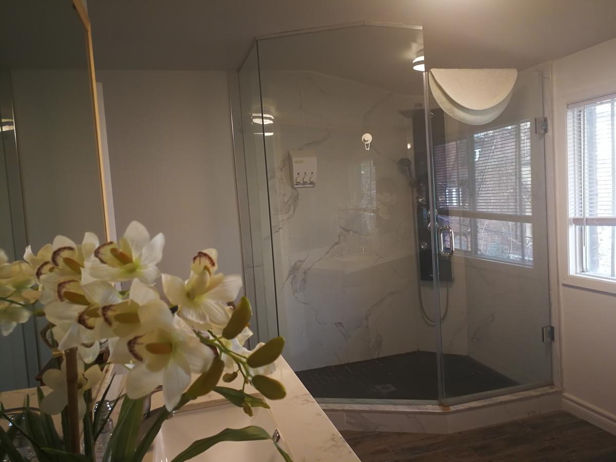 Gasthof Margie Townhome Toronto