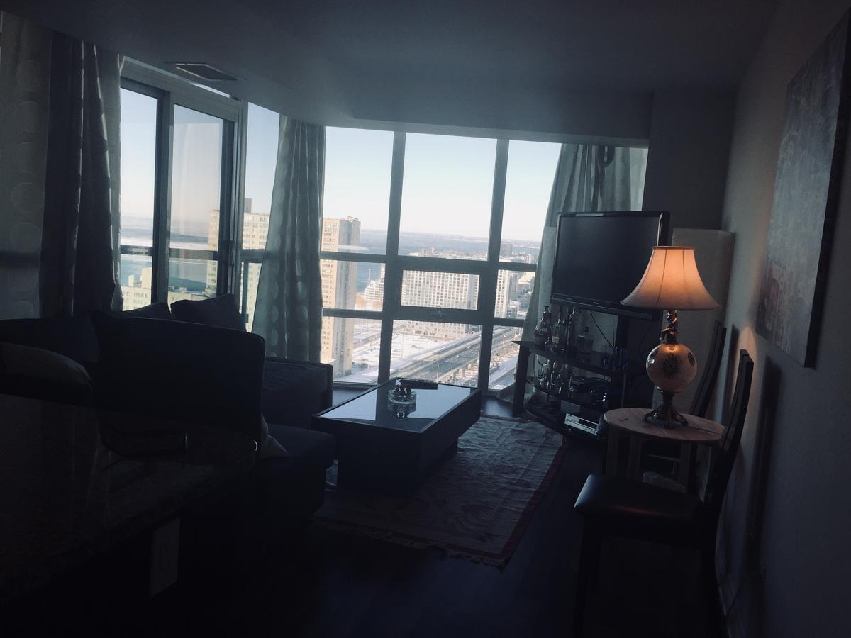 Apartment Overlooking Cn Tower, Rogers, Islands Toronto