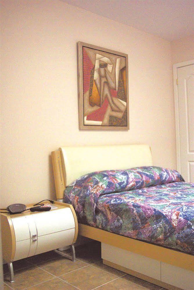 Urban Living Guest house 3*