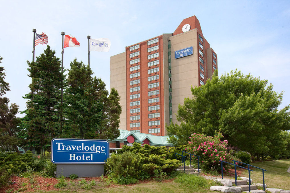 Hotel Doubletree By Hilton Airport, On