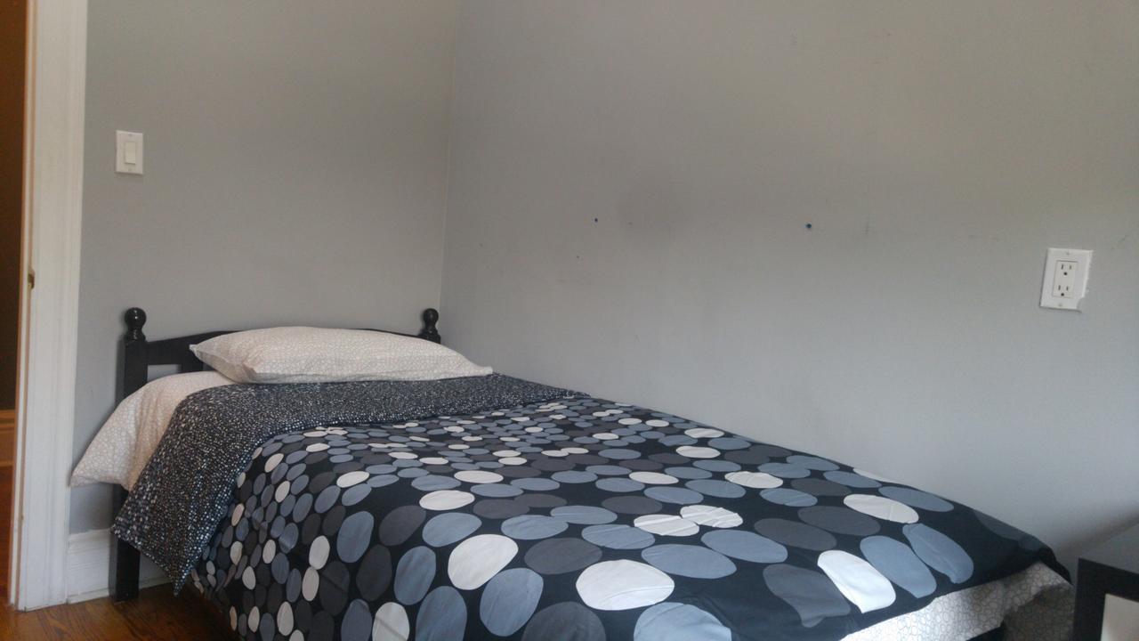 Guest house On The Carlton Street. *