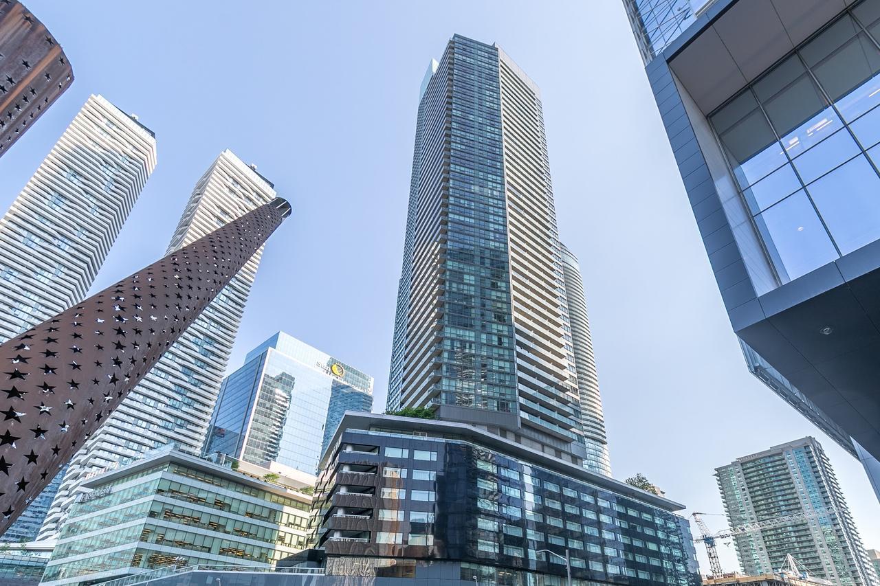 Globalstay Maple Leaf Square Apartment
