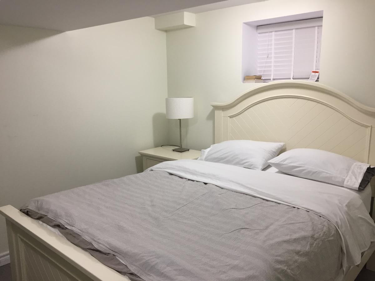 Guest house Sweet Toronto