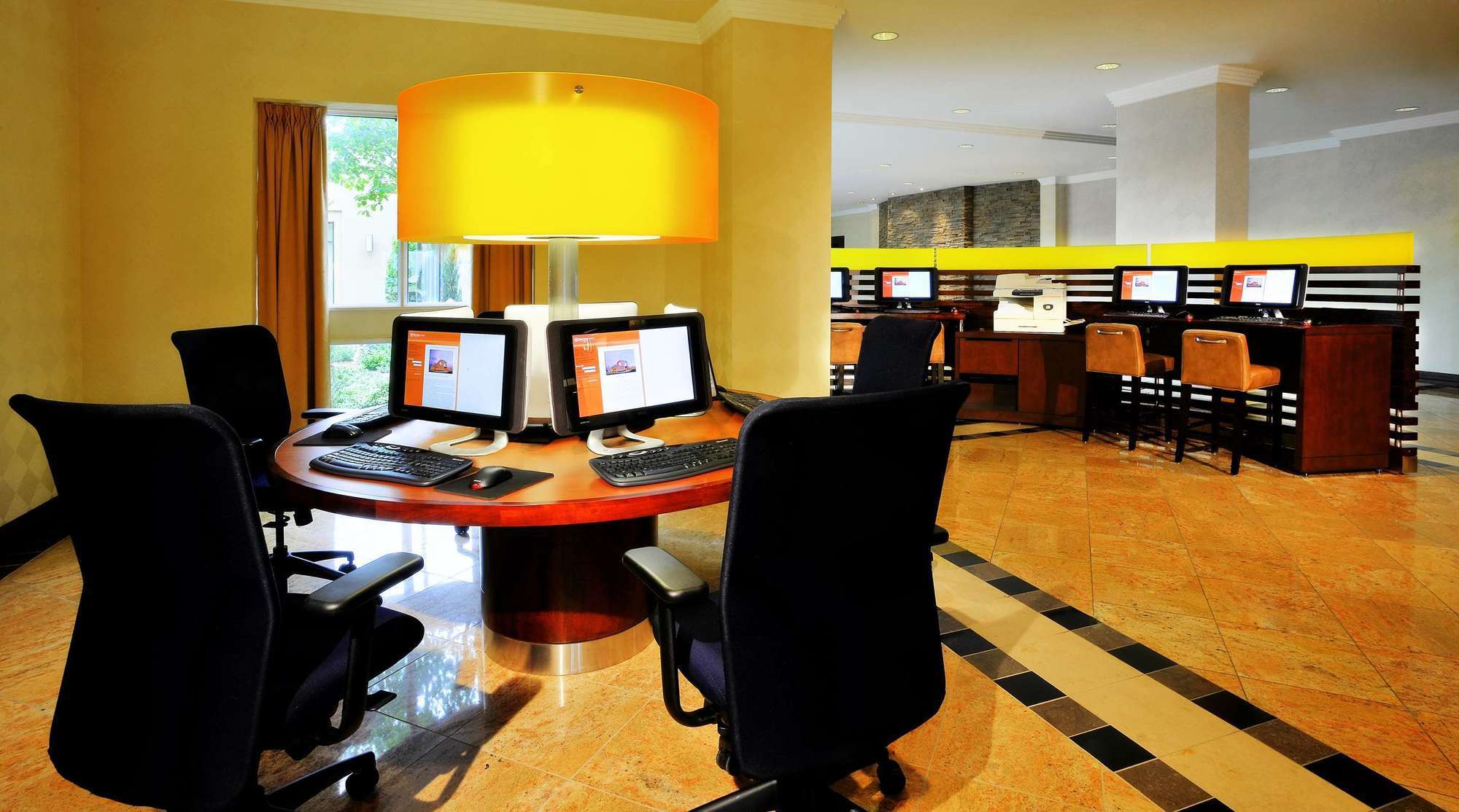 Sheraton Airport & Conference Centre Hotel