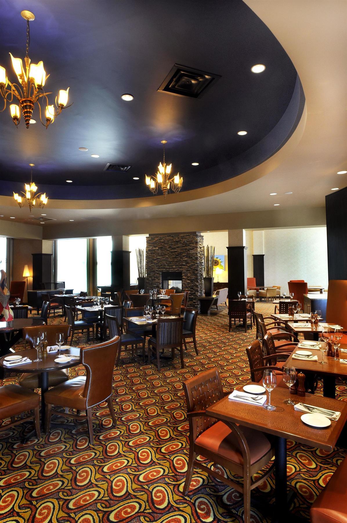 Hotel Sheraton Airport & Conference Centre 4*
