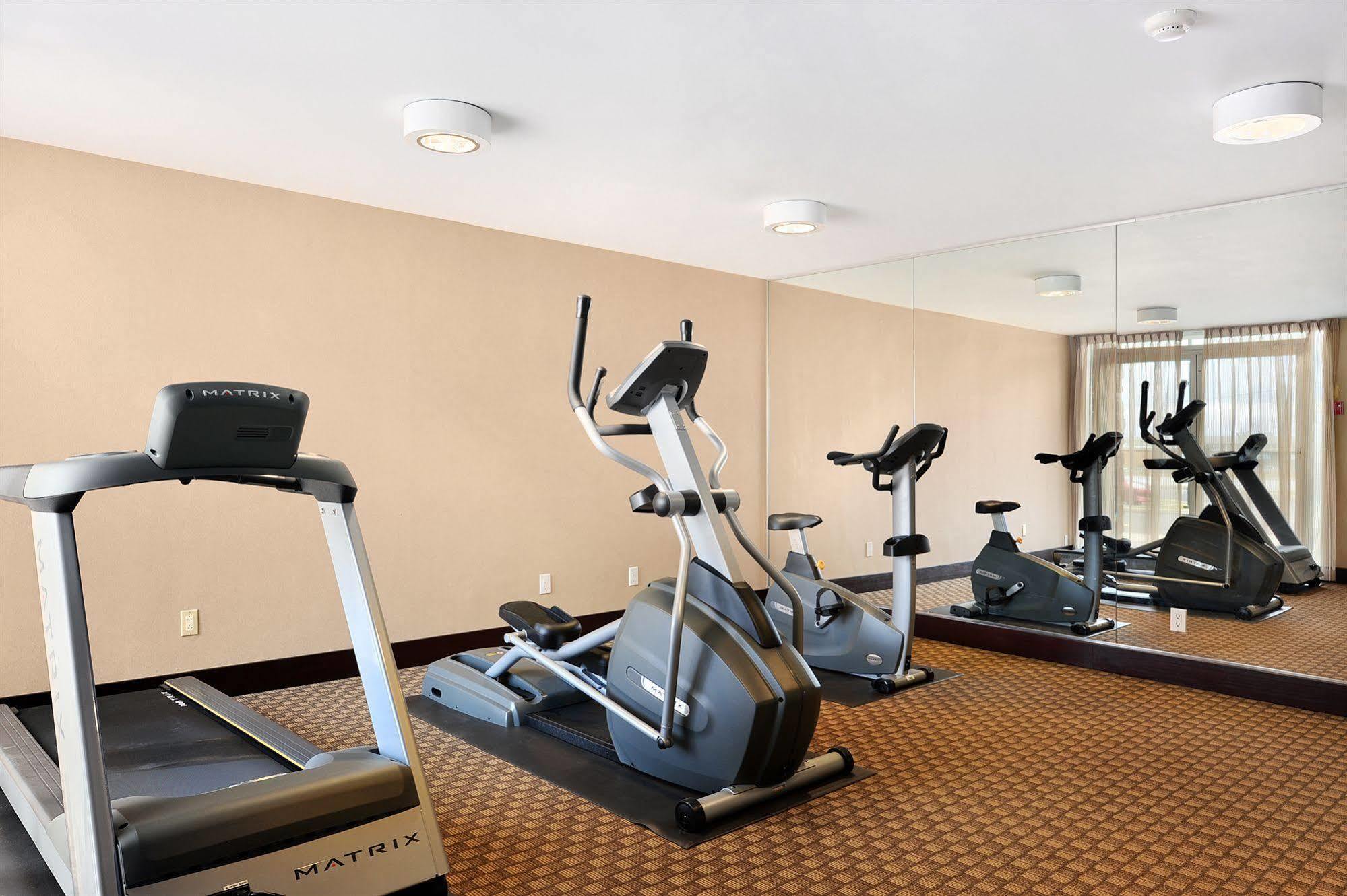 Comfort & Conference Centre Airport Inn 3*