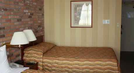 Doubletree By Hilton Airport, On Hotel 4*